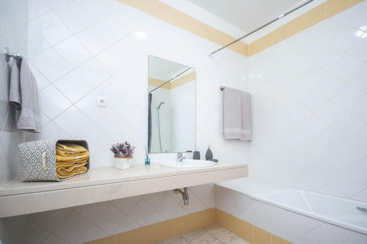 Village Lobos Flat Camara de Lobos Ngoại thất bức ảnh